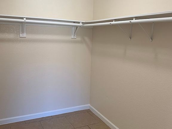 5th image of 3270 Meadows Ave #3200