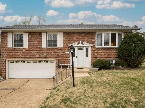 2816 Tiara Dr, Arnold, MO 63010