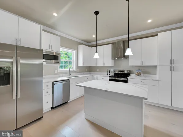 1435 Howard Rd SE, Washington, DC 20020