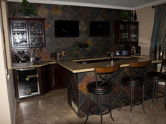 4th image of 2544 E Donato Dr