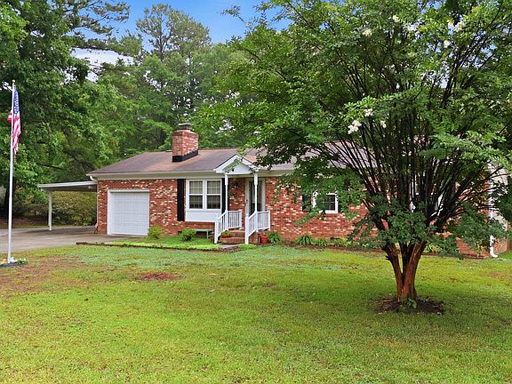 3rd image of 2744 Brantley Dr