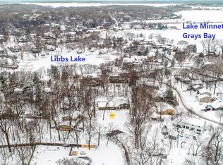 2901 Tonkaha Dr, Wayzata, MN 55391