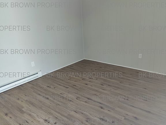 4th image of 1231 Sunnyside Dr