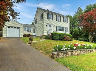 186 Norman Cir, Stratford, CT 06614