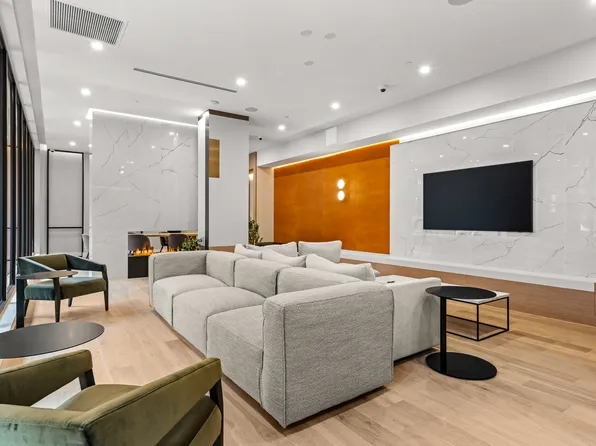 218 Front Street image 22 of 50