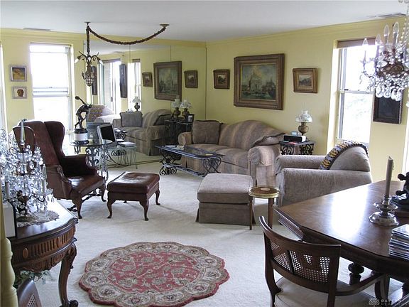 5th image of 2230 S Patterson Blvd APT 81