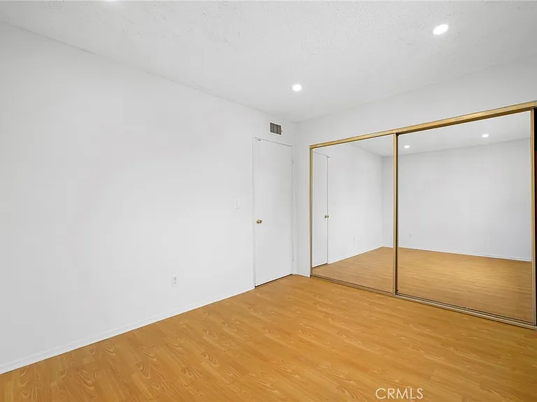 330 Pioneer Dr #7 — Photo 16