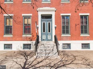 1717 Green St APT 3, Philadelphia, PA 19130