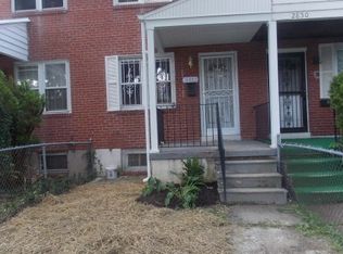 2852 Edgecombe Cir S, Baltimore, MD 21215