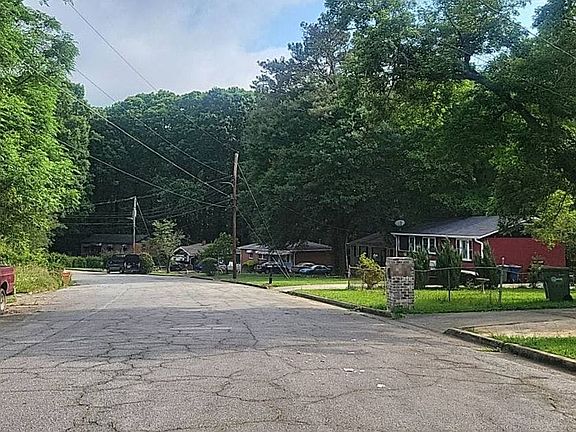 4th image of 3341 Villa Cir SE