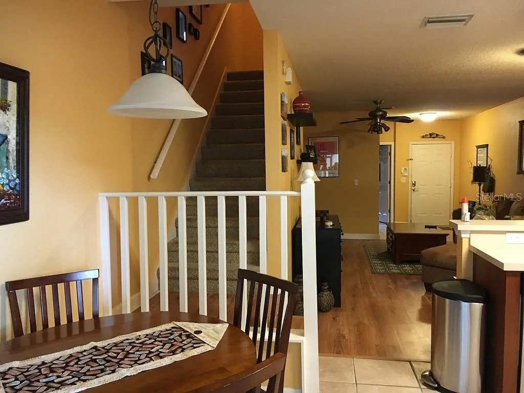 3 bed, 3.0 bath, 1412 sqft, $1,850 — Photo 3