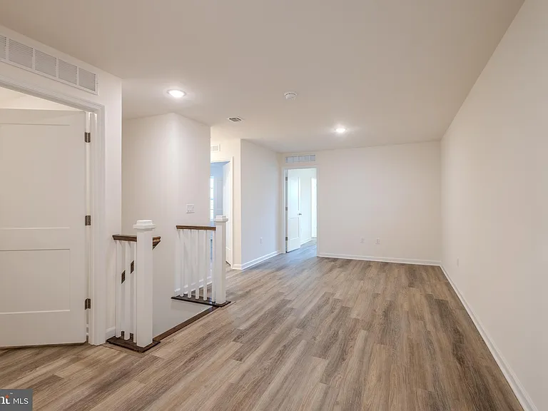 213 Harley Ln — Photo 19