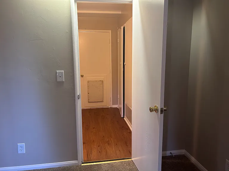 398 Dunant Dr — Photo 9