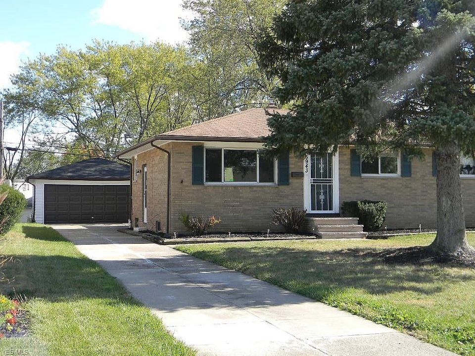 1st image of 5943 White Pine Dr