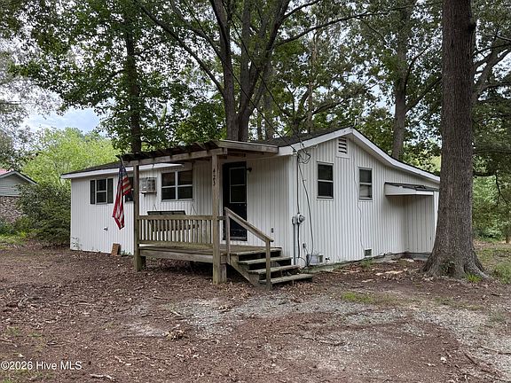2nd image of 423 Dogwood Drive