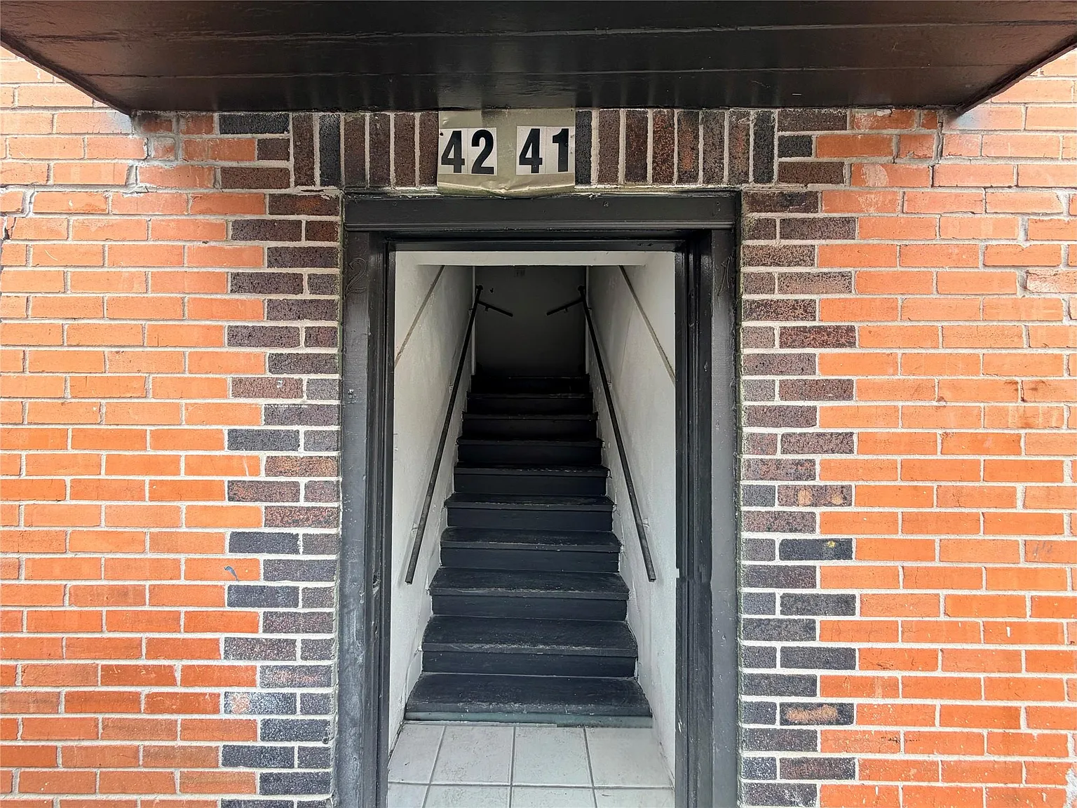 1 bed, 1.5 bath, 520 sqft, $999 — Photo 2