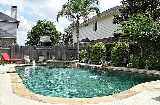 2nd image of 7226 Glenbank Way
