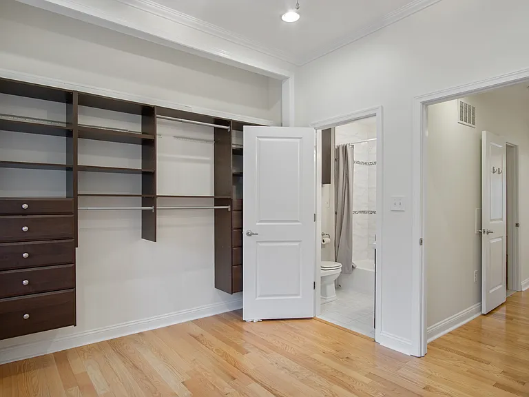 2355 E Harold St — Photo 16