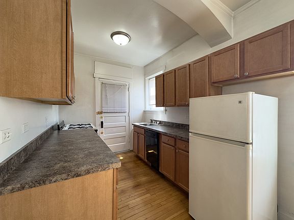 2nd image of 4402 N Rockwell St #2