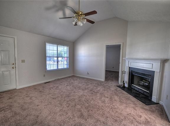 4th image of 3346 Moorewood Dr