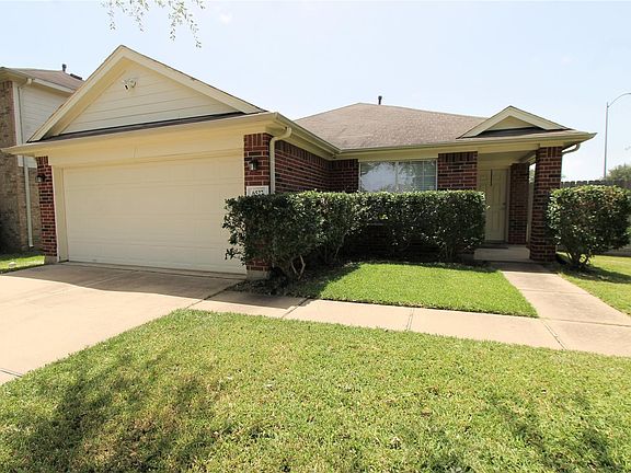 2nd image of 6527 Aspen Shores Ct