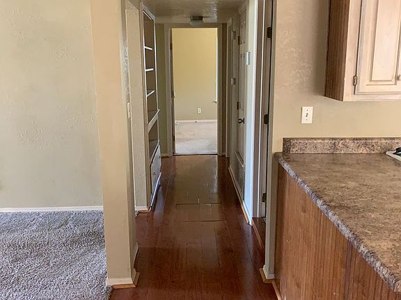 4th image of 2220 S Taylor St APT A