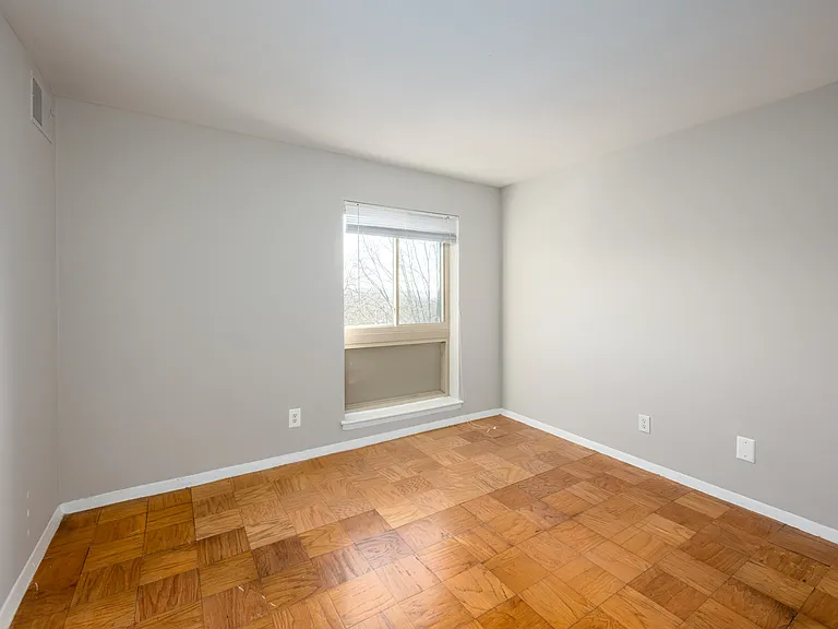 Cheverly Crossing Apartments — Photo 5