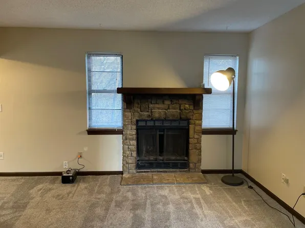 6207 NW Casper Dr APT C, Kansas City, MO 64152