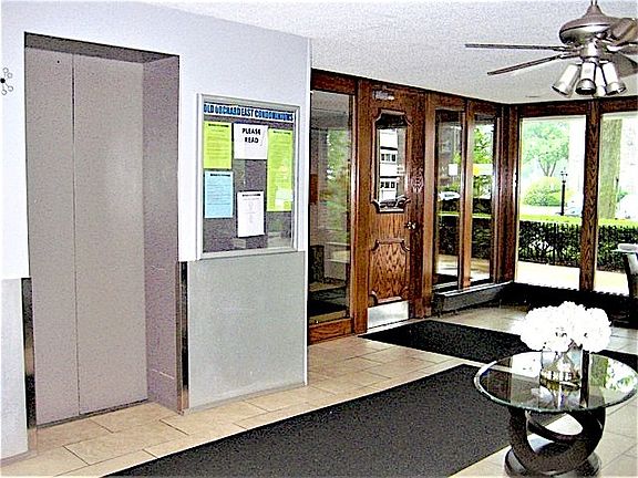 5th image of 10015 Beverly Dr APT 306