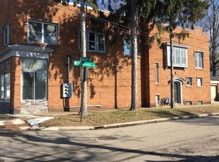 934 11th St NW, Grand Rapids, MI 49504