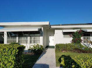 7261 E Oakridge Cir, Lake Worth, FL 33462