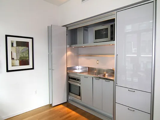 Rented by Sotheby's International Realty | media 29