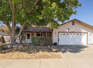2130 SW North Star Dr, Grants Pass, OR