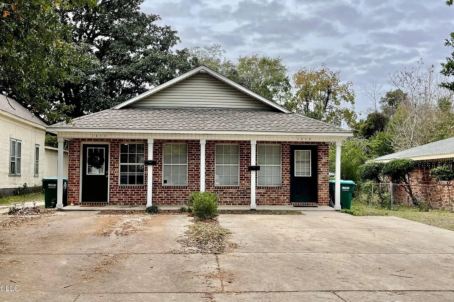 2 bed, 900 sqft, $1,250 — Photo 1