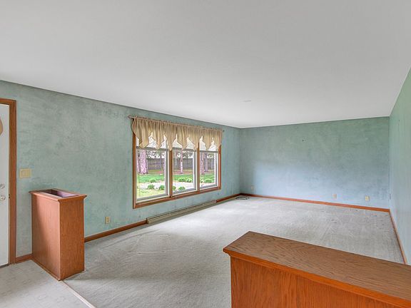 3rd image of 1881 Plover Springs Dr