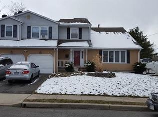 119 Dover Rd, Colonia, NJ 07067