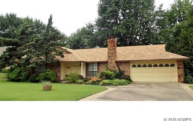 1st image of 1211 N Miller Dr