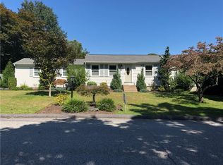 16 Gilbert St, Warwick, RI 02886