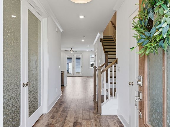 5th image of 205 Southmen Ln
