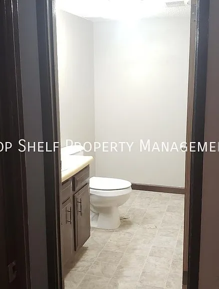1328 Williams St — Photo 5