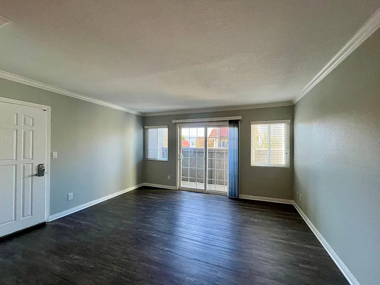 Solara Apartment Homes — Photo 53