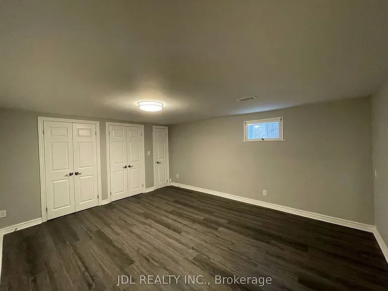 226 Lorindale Dr #LOWER — Photo 13
