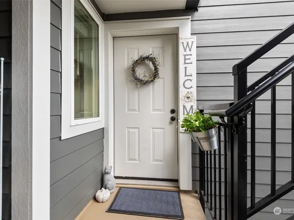 22810 30th Avenue S #C203, Des Moines, WA 98198