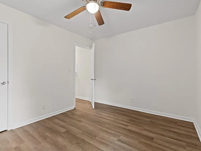3919 Weldon Dr — Photo 18