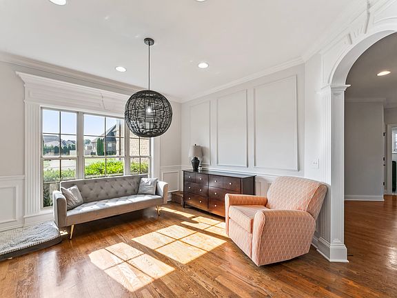 5th image of 1231 Pleasant Colony Ct