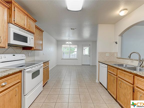 3rd image of 3806 Tatonka Dr
