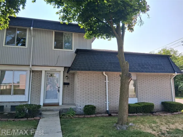 28000 Universal Dr #1, Warren, MI 48092