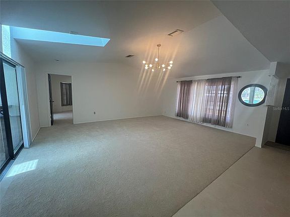 4th image of 21212 Burkhart Dr