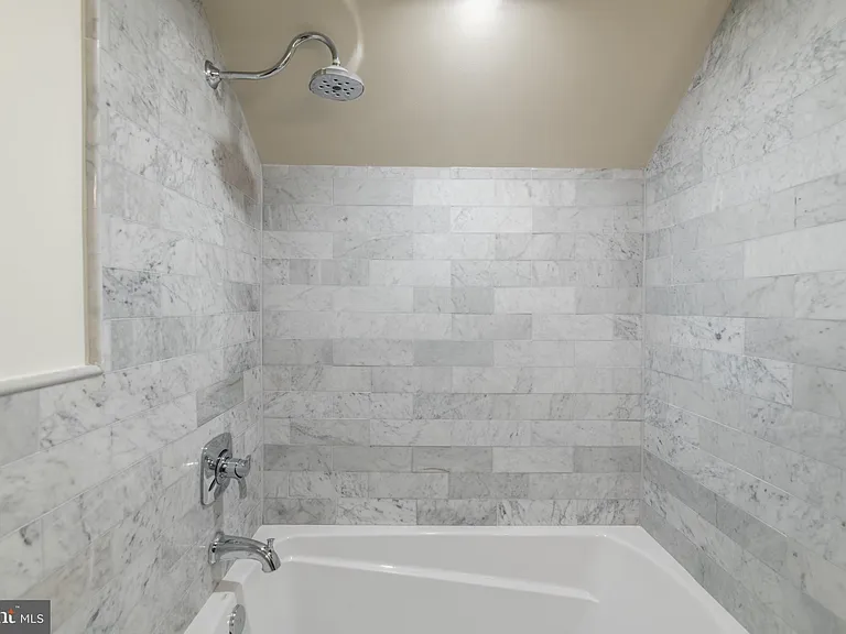 2100 Newport Pl NW #2 — Photo 10