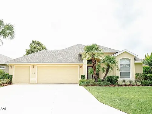 1212 Crown Pointe Ln Photo 1